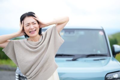 困っている女性