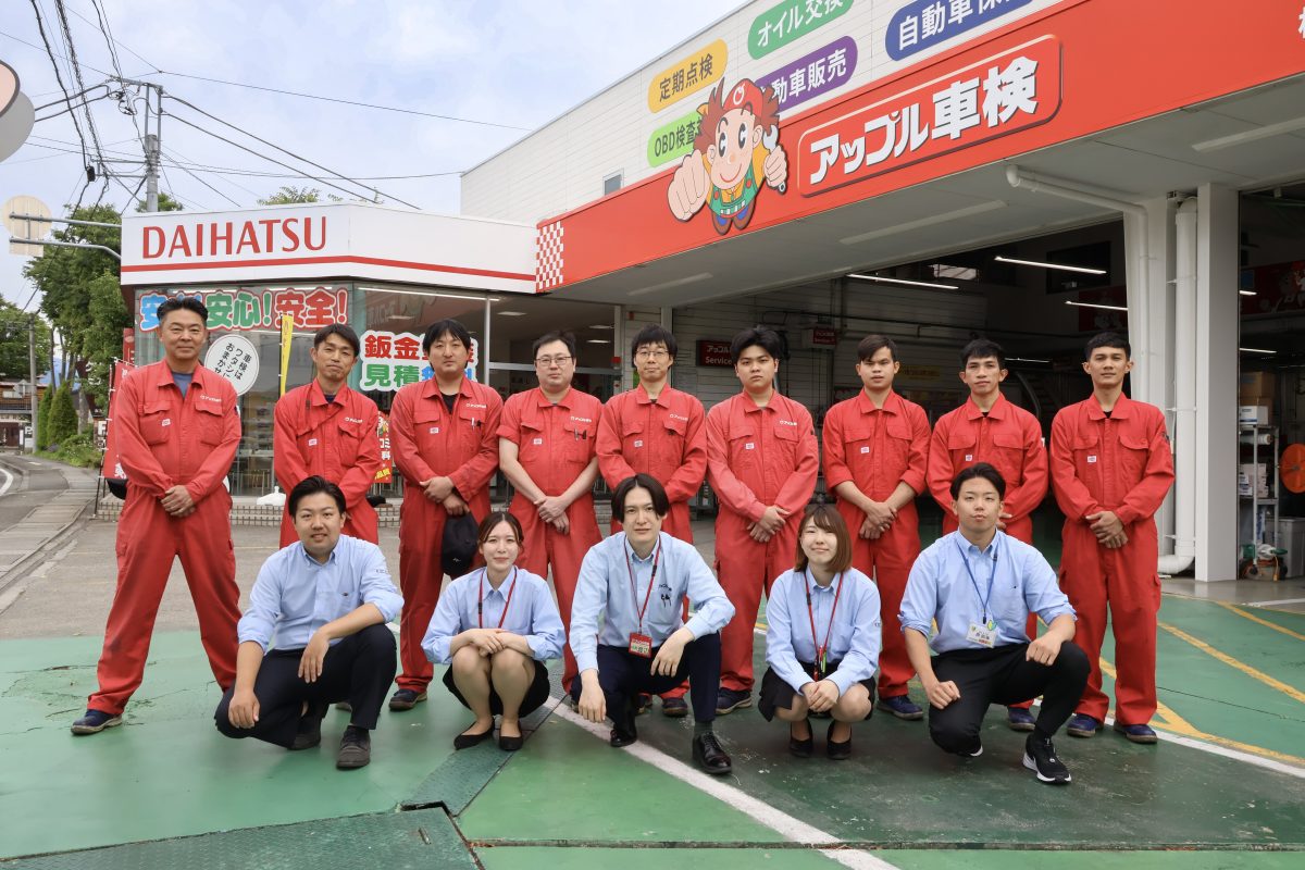 美術館通り店集合写真